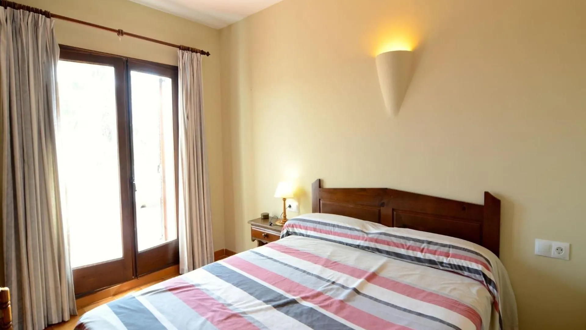 Vakantiehuis Les Capelles 37 Villa L'Estartit Spanje
